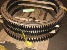 Forgógyűrű Caterpillar kotrógépekhez