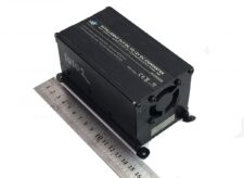 Feszültségátalakító 24V DC-ről 12V DC-re, 240W, HQ2412