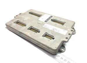 Mux2-b man vezérlőegység 8825935-6556