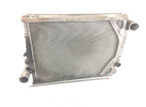 Radiátor volvo 1665242 1676631 20758816 8112564 3183747 20936050 85000484 20566842 22235314 8113220 85000016 85000377 85000766 20708905 85000658