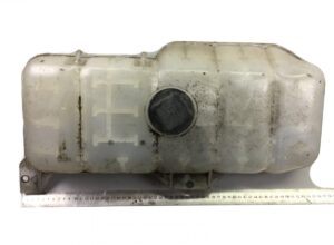 Volvo tágulási tartály – kódok: 1674918, 20517005, 3979764, 23262062, 23262060