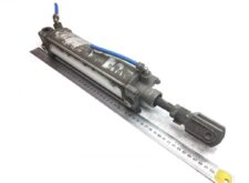 Volvo V0119203 pneumatikus ajtónyitó henger