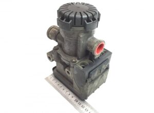 Jobb első ebs szelep volvo 20828237/20570906/21122034/20428938/5801290649/7485003022/7420828237/7420428938/7420570906/504100409/7421122034/5801910304