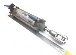 Volvo v0119203 ajtónyitó pneumatikus henger