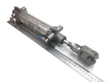 Volvo V0136162-V0136162-17 ajtónyitó hidraulikus henger