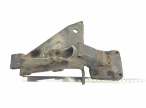 Első bal oldali tengely nyomatékrúd tartó volvo 8158942 1612789