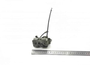 Jobb oldali ajtózár volvo 1610922 1610923 6790710-12