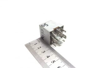 Man 81259070253 6 tűs elektromos relé