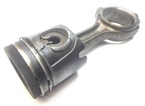 Dugattyú és hajtórúd készlet volvo-hoz (kódok: 8148030, 20584675, 21057449)