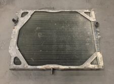 Hűtő Volvo – OEM kódok: 8149370, 20536961, 20722450, 20800983, 20936124, 21229362, 21345261, 21385166, 22235312, 8149681, 1665249, 8112566, 8113186
