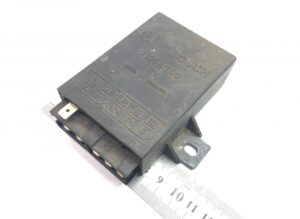 Bosch 0 335 411 013 12v indításgátló vezérlőegység