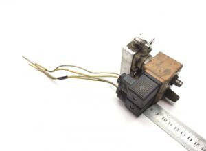 Volvo 3098453 481865c2f-19 solenoid szelep