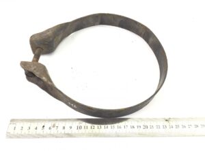 Mercedes a0004321521 lég­tartály rögzítő szíj