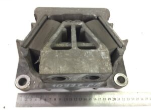 Jobb motor tartó mercedes a9412417713 / a9412415713 / a9412414713 / a9412411713 / a6342410513 / a6342410913