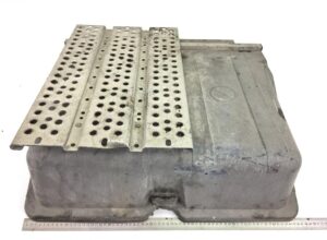 Akkumulátordoboz fedél mercedes a9605201631 9605201631 9605410105 a9605410105 9605410605 a9605410605