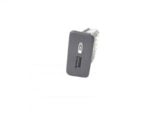 USB csatlakozós panel Scania 2554704-11