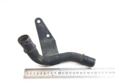 Hűtőfolyadék cső Scania fém tartóval és könyökkel, hossz 21 cm