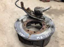 Bal oldali féktárcsa tartó hajtott tengelyhez Mercedes A6174233211 / 6174230630 / A9424230306