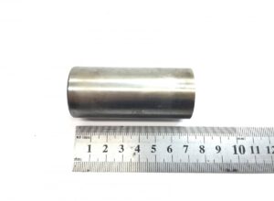 Fém hengeres persely, 10 cm