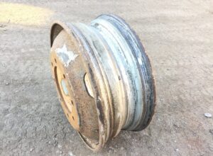 Volvo 22. 5×7. 5-12 rozsdás használt felni