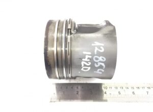 Dugattyú mercedes a9060304117 / 9060304117 használt