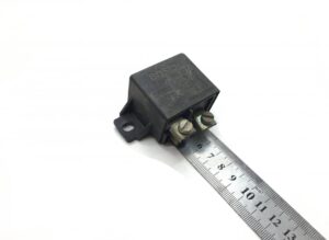 Feszültségrelé bosch 24v 50a 0 332 002 357 mercedes