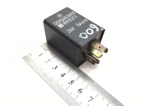 Relé mercedes 0015455605 / a0015455605, 24v, 5a, 89 8211