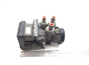 Ebs szelep jobb első tengely volvo 21307346 21307347 21307348