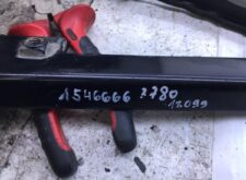 Bal oldali lépcsőtartó Volvo 1546666 2780 13099