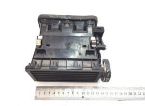 Szellőző a volvo műszerfalra 82165759