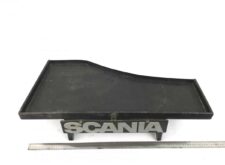 Műszerfalra szerelt asztal Scania számára