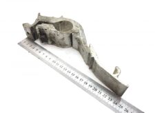 Tartó konzol sárvédőhöz Volvo motor tengely 20583434 20583440