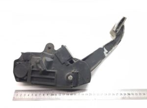Gyorsítópedál pozícióérzékelővel volvo-hoz, kódok: 7420832162, 7482492420, 7484557626, 20832162, 21059642, 82492420, 5010640375, 20568729, 85003999