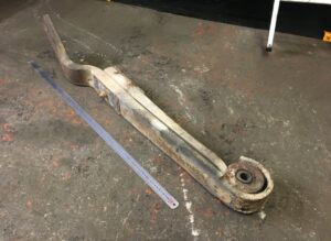 Pneumatikus lamellás ív bal motor tengely volvo 21079763 20973267 82377367 22477207