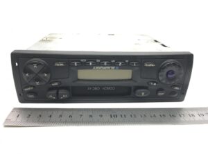 Blaupunkt autórádió, modell 7607005030