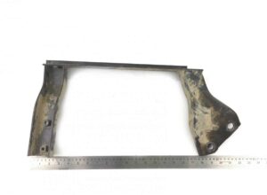 Scania 1508169/1394839 váz tartó – fém, méret 24×14 cm