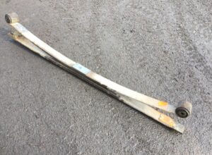 Bal oldali lamellás ív mercedes axa motorhoz, kódok: a9703200506, 9703200506, a9703200606, 9703200606