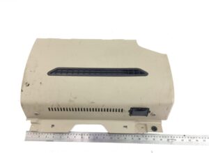 Műanyag fedél utasoldali mercedes a9606802380 a9606807281