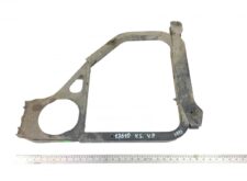 Fém oldalsó hátsó spoiler tartó bal Renault – Kód 13610 V.S. V.P
