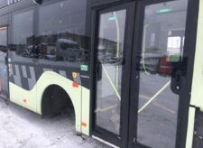 Volvo busz dupla oldalsó első ajtó