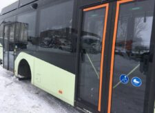 Oldalsó ajtó buszhoz, akadálymentesített, kerekesszékeseknek, Volvo modell