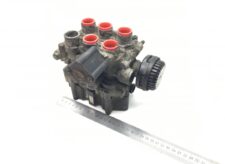 ECAS szelep Mercedeshez – Alkatrész kódok: 1517908, 1193658, A0003277425, 81259026168, 20356554, 5006302001, 1934992, 41193658, 0003277425, 81259026168, A0013271725, 0013271725