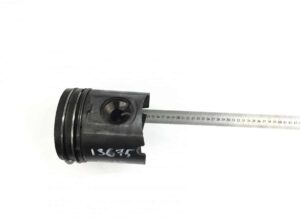 Dugattyú mercedes a4570302437 – átmérő 15 cm