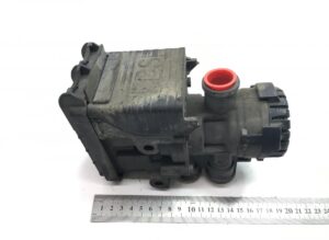 Ebs szelep jobb első tengely volvo 21114974 / 22225550 / 7422225564 / 7421327346