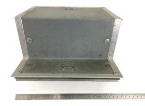 Volvo 21672109 fém tárolórekesz kabin falpanel