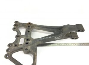 Tartó jobb felső stabilizátor rúd hajtott tengely mercedes a9603253109 (9603253109)