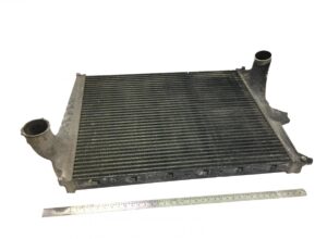 Volvo intercooler különböző modellekhez (kódok: 3183747, 20566842, 20758816, 20936050, 22235314, 8113220, 1676631, 1665242, 85000766, 20735696)
