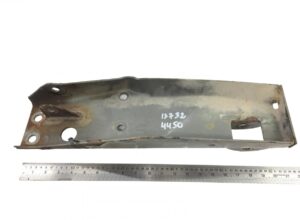 Jobb hátsó fülketartó volvo 3197927-12