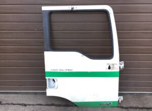Jobb ajtó burkolat man tgm 18. 340 euro 6