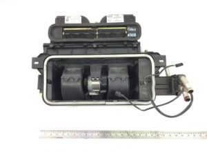 Radiátorkészlet fülke fűtés/hűtés man 8fh351000381 burkolattal